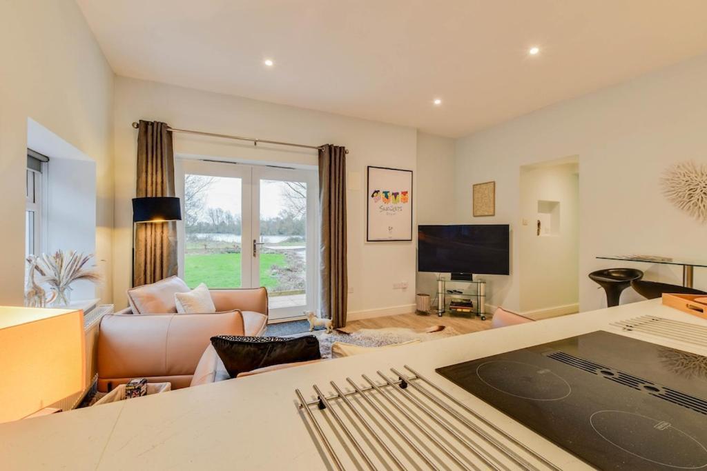 The Hideaway @ Flagham Cottage. Malmesbury Exteriör bild
