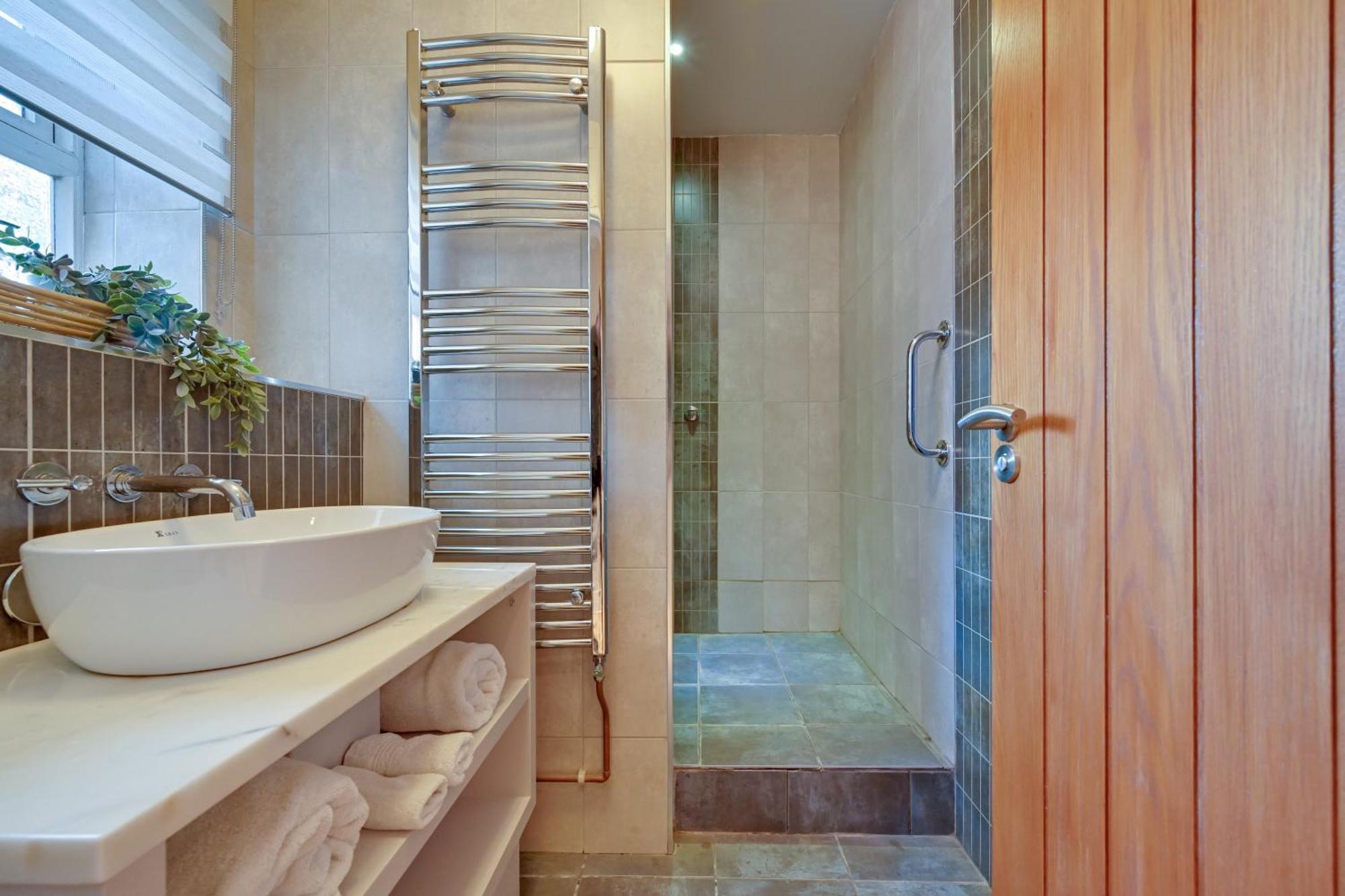 The Hideaway @ Flagham Cottage. Malmesbury Exteriör bild